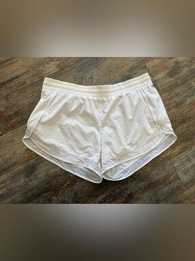 Athleta Mesh Racer Run Mid Rise 4" Short Sz XL
